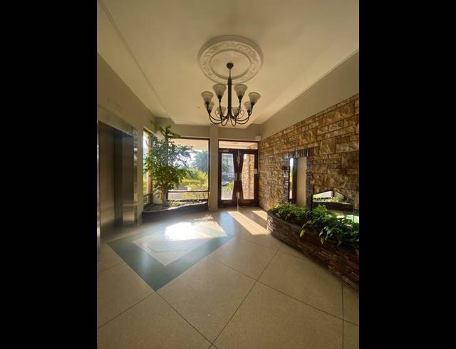 1 BEDROOM PROPERTY TO RENT IN SEA POINT